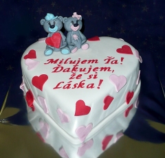 Medvedík na torte