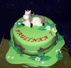 Koník na torte