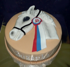 Torta kôň