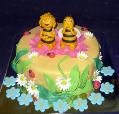Torta včielka Maja