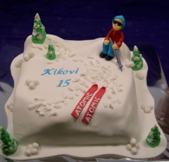 Torta s lyžiarom