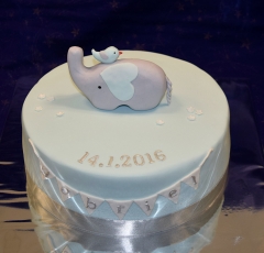 Sloník na torte