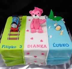 Na trojoslavu