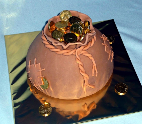 Torty » Torta Narodeninová torta mešec a peniaze
