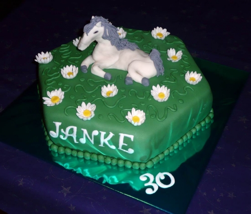 Svadobné torty » Torta Postavička koníka