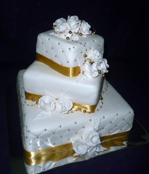 Najnovšie torty » Torta Svadobná štvorcová