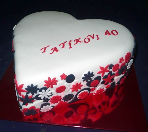 Najnovšie torty » Torta Retro srdce