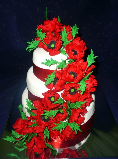 Svadobné torty » Torta Narodeninová, červené maky
