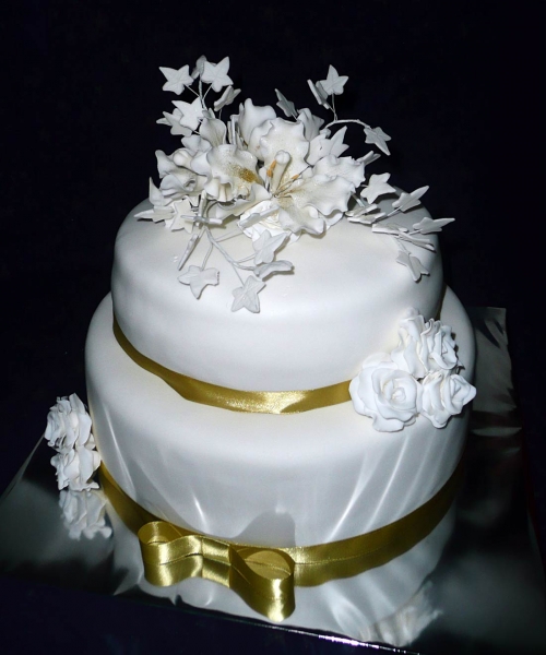 Svadobné torty » Torta Svadobna s kvetmi