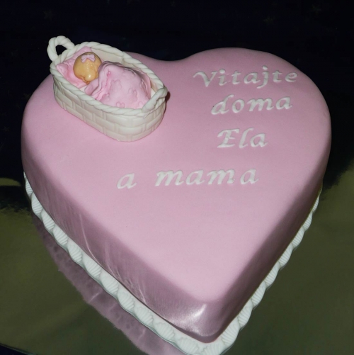 Krstinové torty » Torta Srdce s bábätkom