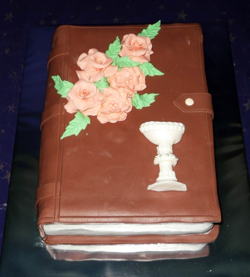 1. sv. prijímanie, birmovka » Torta Kniha na oslavu