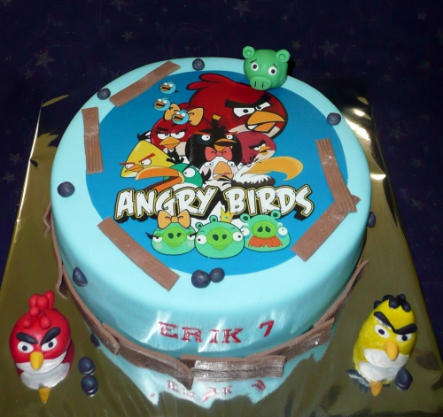 Jedlé obrazky na torty » Torta Angry Birds Erikovi