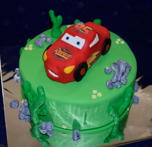 Torty pre chlapcov » Torta Auto McQueen