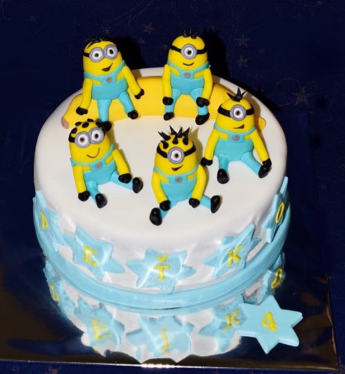 Svadobné torty » Torta Postavičky mimoni
