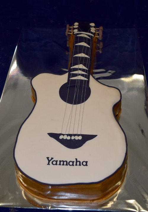 Torty » Torta Gitara Yamaha