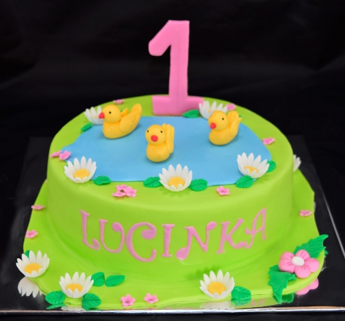 Svadobné torty » Torta S kačičkami Lucke