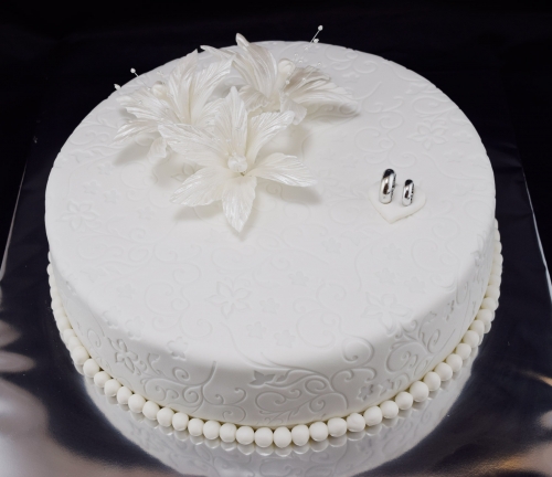 Jednoposchodové torty » Torta Svadobná s kvetmi
