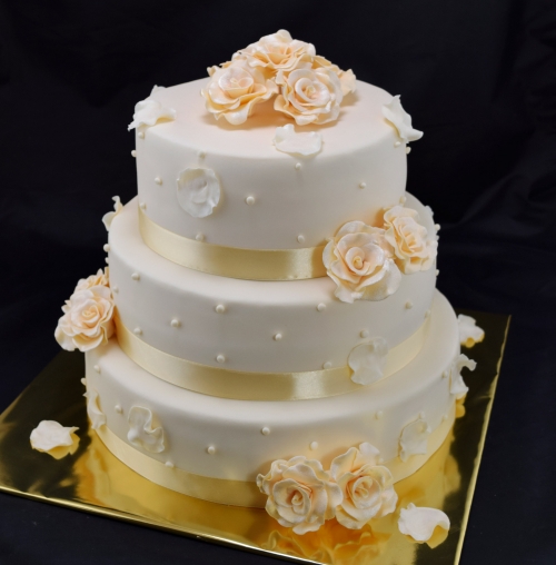 Svadobné torty » Torta Svadobná s kvetmi